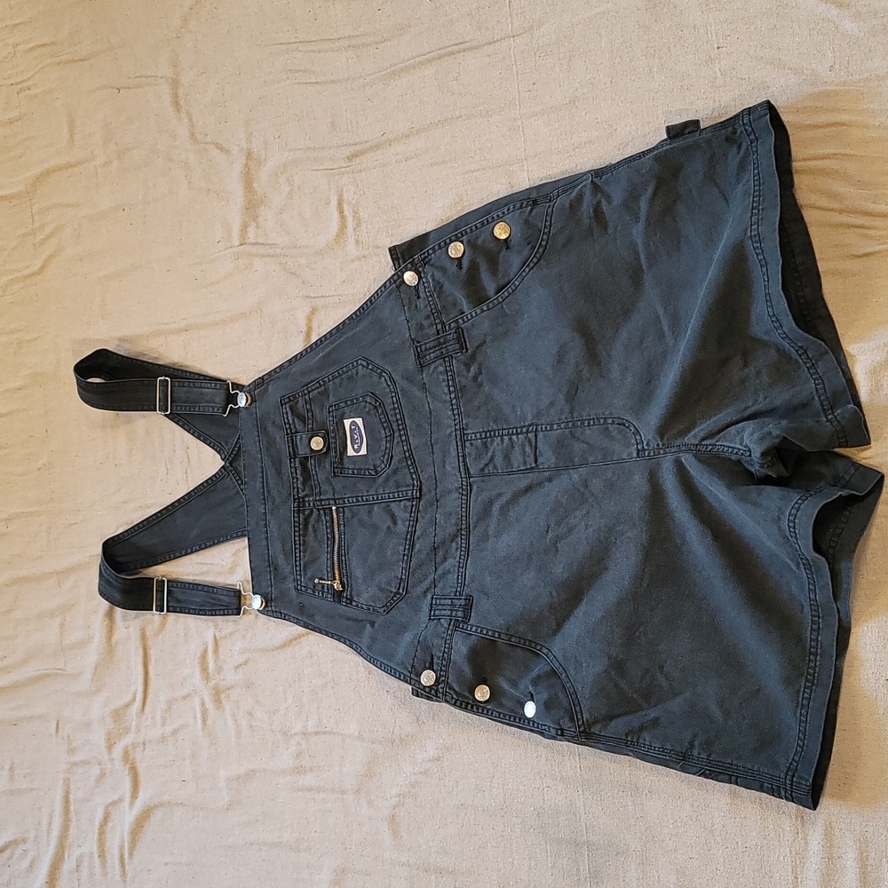 Woman's Overall Shorts By R.V.T.